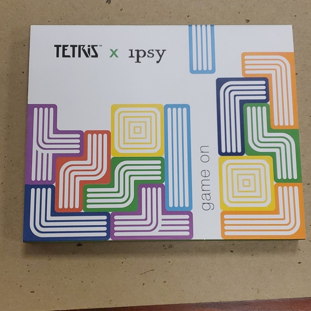 Tetris x‎ ipsy Game On eyeshadow palette